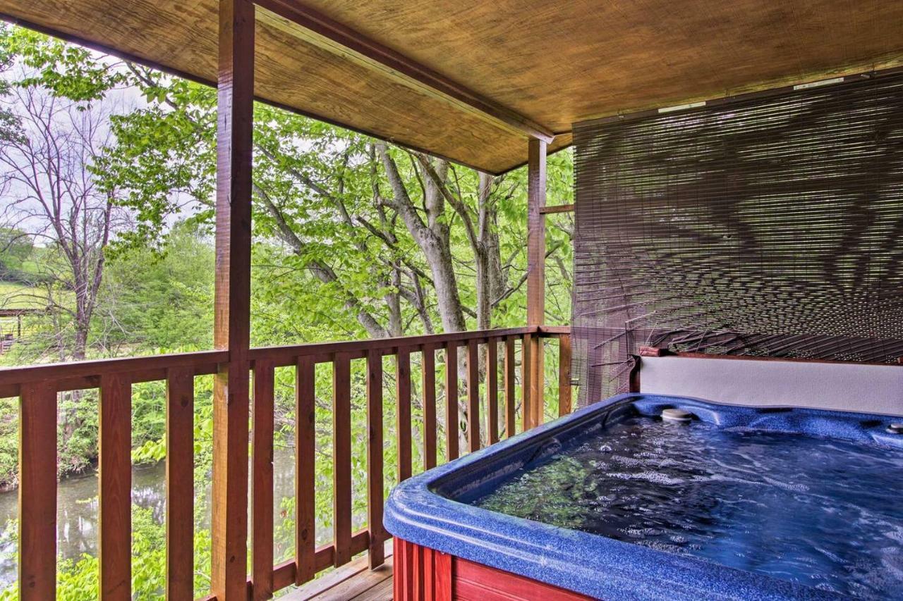 River Rush- Cozy Riverfront Cabin 5 Mi To Pigeon Forge Sevierville Extérieur photo