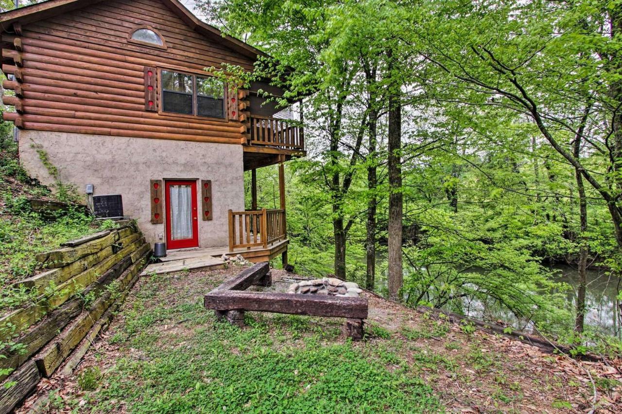 River Rush- Cozy Riverfront Cabin 5 Mi To Pigeon Forge Sevierville Extérieur photo