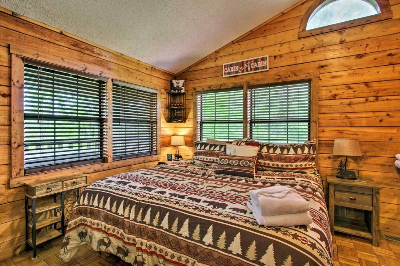 River Rush- Cozy Riverfront Cabin 5 Mi To Pigeon Forge Sevierville Extérieur photo