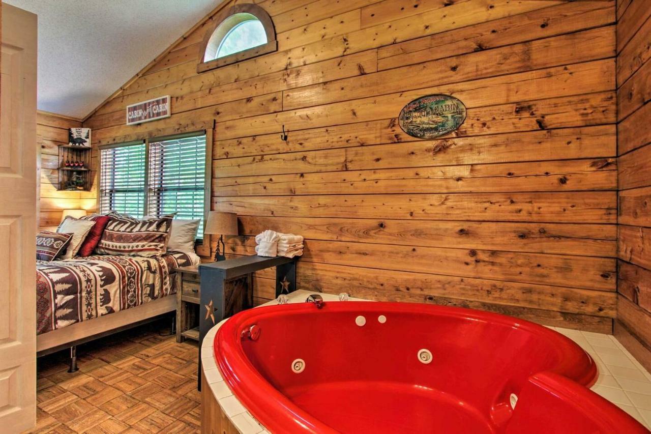 River Rush- Cozy Riverfront Cabin 5 Mi To Pigeon Forge Sevierville Extérieur photo